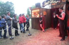 Le PeepShow 012 * 5184 x 3456 * (7.19MB)